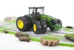 BRUDER 03052 - John Deere 7930 Mit Zwillingsbereifung -Spielzeugauswahlgeschäft bruder john deere 7930 mit zwillingsbereifung 03052