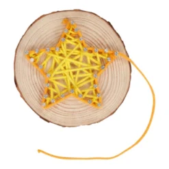 Fadenbild Mit Nägeln Baumscheibe (goki 58483) -Spielzeugauswahlgeschäft fadenbild mit naegeln goki58483 2